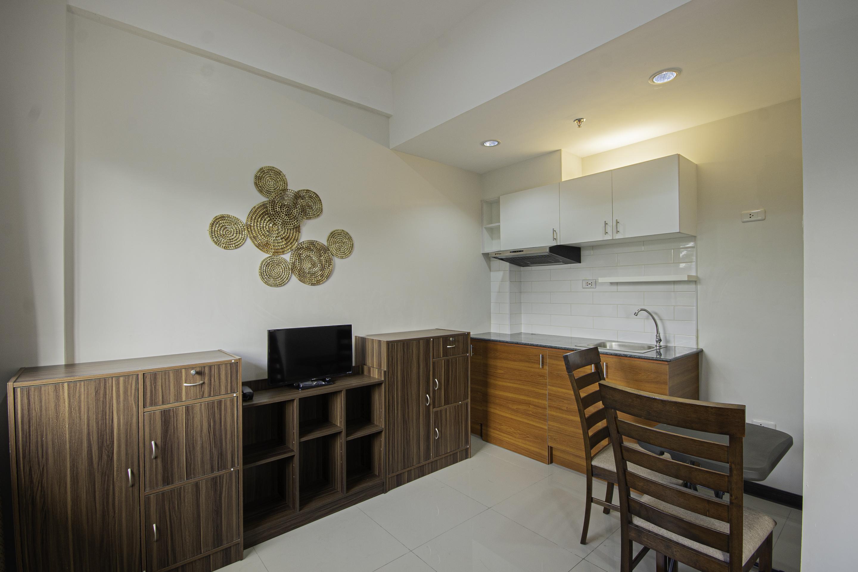 Cornerstone Manor Inn Talamban Viejo Exterior photo